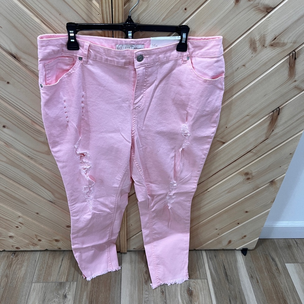 #168 Cato pink distressed Highrise  jeans NWT  Sz16w